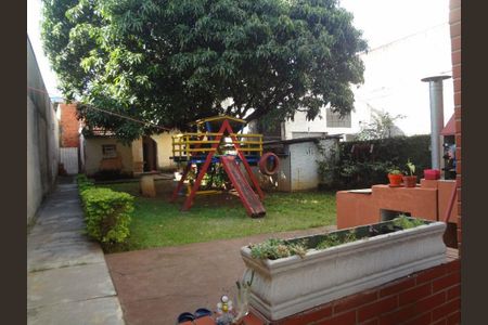 Casa à venda com 168m², 4 quartos e 6 vagas