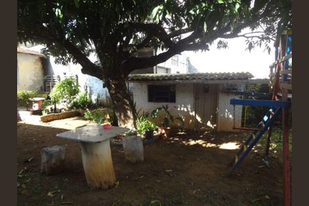 Casa à venda com 168m², 4 quartos e 6 vagas