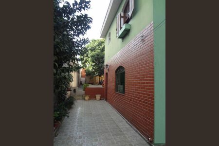 Casa à venda com 168m², 4 quartos e 6 vagas