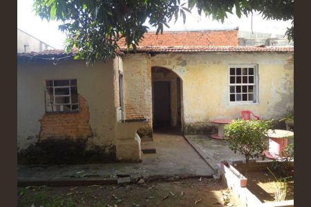 Casa à venda com 168m², 4 quartos e 6 vagas