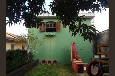 Casa à venda com 168m², 4 quartos e 6 vagas
