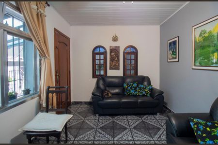 Casa à venda com 178m², 4 quartos e 3 vagas