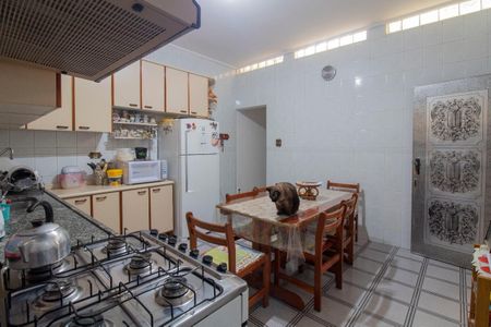 Casa à venda com 178m², 4 quartos e 3 vagas