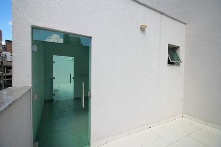 Apartamento para alugar com 125m², 2 quartos e 2 vagasCobertura