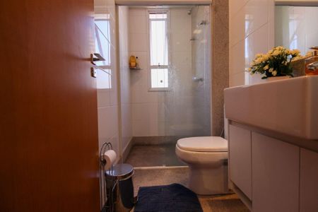 Apartamento à venda com 183m², 4 quartos e 6 vagas