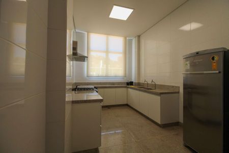 Apartamento à venda com 183m², 4 quartos e 6 vagas