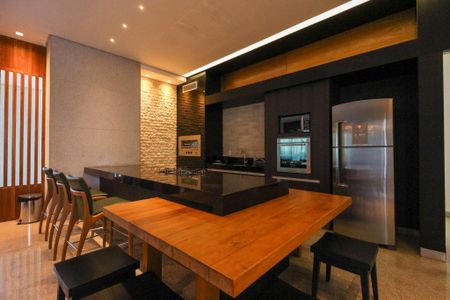 Apartamento à venda com 183m², 4 quartos e 6 vagas