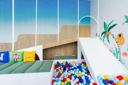 Apartamento para alugar com 80m², 2 quartos e 1 vaga Apartamento para alugar com 80m², 2 quartos e 1 vagaÁrea comum - Brinquedoteca