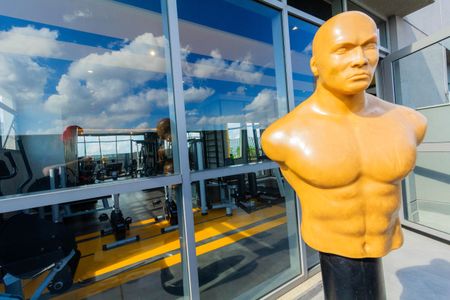 Apartamento para alugar com 80m², 2 quartos e 1 vaga Apartamento para alugar com 80m², 2 quartos e 1 vagaÁrea comum - Academia