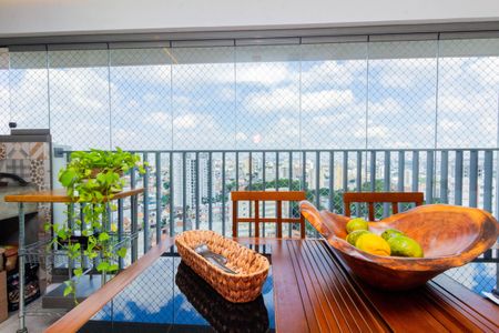 Apartamento para alugar com 80m², 2 quartos e 1 vaga Apartamento para alugar com 80m², 2 quartos e 1 vagaVaranda - Sala