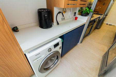 Apartamento para alugar com 80m², 2 quartos e 1 vaga Apartamento para alugar com 80m², 2 quartos e 1 vagaÁrea de Serviço