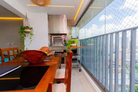 Apartamento para alugar com 80m², 2 quartos e 1 vaga Apartamento para alugar com 80m², 2 quartos e 1 vagaVaranda - Sala