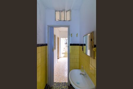 Casa à venda com 221m², 5 quartos e 3 vagas Casa à venda com 221m², 5 quartos e 3 vagasCasa 3 Banheiro