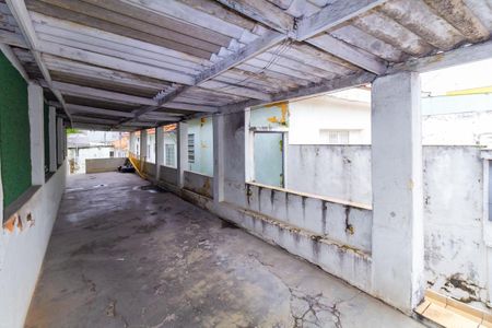 Casa à venda com 221m², 5 quartos e 3 vagas Casa à venda com 221m², 5 quartos e 3 vagasGaragem