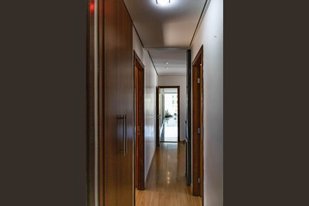 Apartamento à venda com 160m², 4 quartos e 4 vagas Apartamento à venda com 160m², 4 quartos e 4 vagasQuarto 2