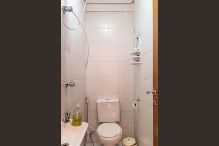 Apartamento à venda com 160m², 4 quartos e 4 vagas Apartamento à venda com 160m², 4 quartos e 4 vagasBanheiro de Serviço