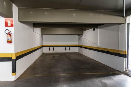 Apartamento à venda com 160m², 4 quartos e 4 vagas Apartamento à venda com 160m², 4 quartos e 4 vagasÁrea comum