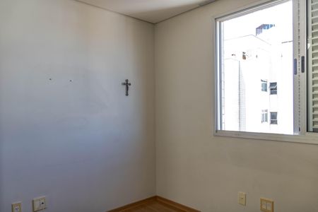 Apartamento à venda com 160m², 4 quartos e 4 vagas Apartamento à venda com 160m², 4 quartos e 4 vagasQuarto 1