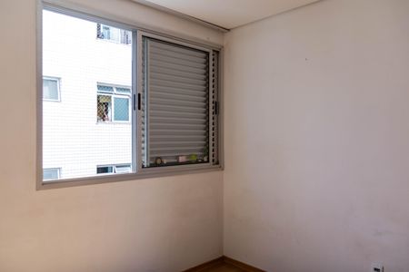 Apartamento à venda com 160m², 4 quartos e 4 vagas Apartamento à venda com 160m², 4 quartos e 4 vagasQuarto 2