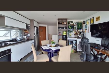 Apartamento à venda com 94m², 2 quartos e 2 vagasCozinha