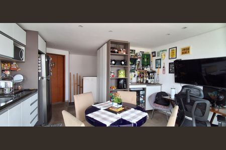 Apartamento à venda com 94m², 2 quartos e 2 vagasCozinha