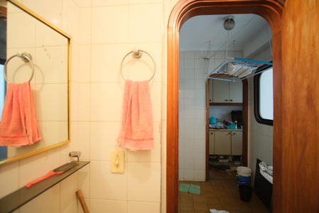 Apartamento à venda com 110m², 4 quartos e 2 vagasBanheiro de Serviço