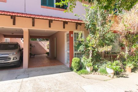 Casa de condomínio à venda com 133m², 3 quartos e 2 vagas Casa de condomínio à venda com 133m², 3 quartos e 2 vagasFachada