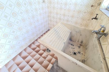 Casa à venda com 250m², 3 quartos e 5 vagas Casa à venda com 250m², 3 quartos e 5 vagasÁrea de Serviço