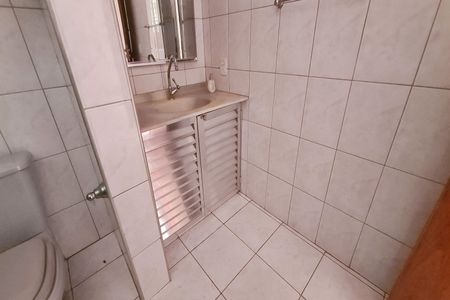 Casa à venda com 250m², 3 quartos e 5 vagas Casa à venda com 250m², 3 quartos e 5 vagasBanheiro