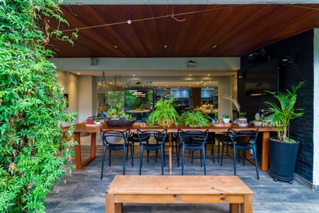 Apartamento à venda com 346m², 4 quartos e 4 vagasVaranda gourmet