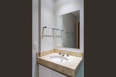 Apartamento à venda com 346m², 4 quartos e 4 vagasBanheiro Social