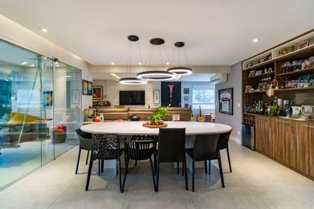 Apartamento à venda com 346m², 4 quartos e 4 vagasSala