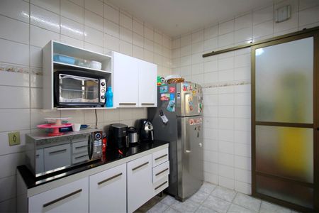 Apartamento à venda com 85m², 3 quartos e 2 vagasCozinha