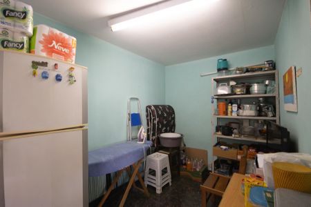 Casa à venda com 380m², 4 quartos e 7 vagas Casa à venda com 380m², 4 quartos e 7 vagasQuarto 4