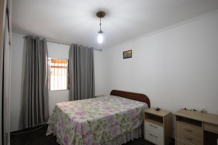 Casa à venda com 380m², 4 quartos e 7 vagas Casa à venda com 380m², 4 quartos e 7 vagasQuarto 2