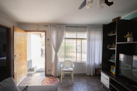 Casa à venda com 380m², 4 quartos e 7 vagas Casa à venda com 380m², 4 quartos e 7 vagasSala