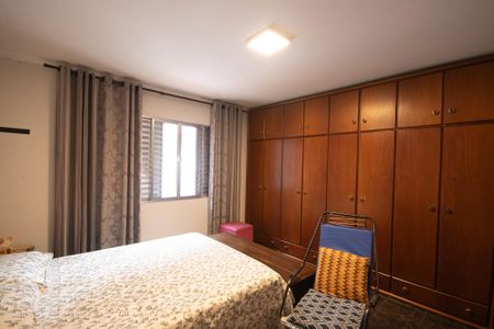 Casa à venda com 380m², 4 quartos e 7 vagas Casa à venda com 380m², 4 quartos e 7 vagasQuarto 3