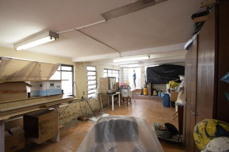 Casa à venda com 380m², 4 quartos e 7 vagas Casa à venda com 380m², 4 quartos e 7 vagasSalão