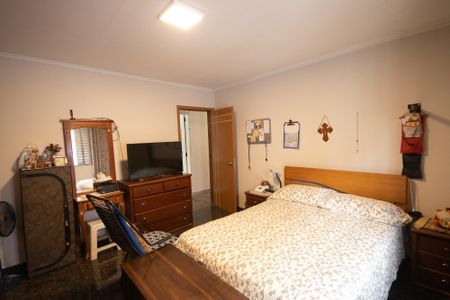 Casa à venda com 380m², 4 quartos e 7 vagas Casa à venda com 380m², 4 quartos e 7 vagasQuarto 3