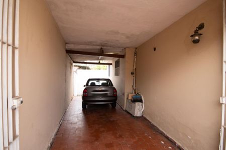 Casa à venda com 380m², 4 quartos e 7 vagas Casa à venda com 380m², 4 quartos e 7 vagasGaragem