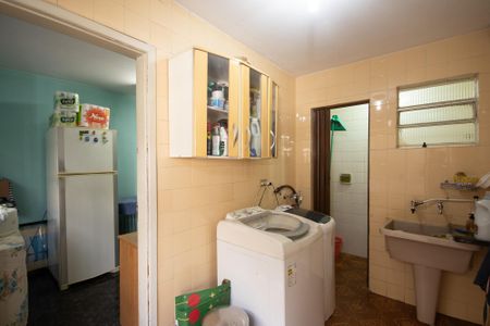 Casa à venda com 380m², 4 quartos e 7 vagas Casa à venda com 380m², 4 quartos e 7 vagasÁrea de Serviço