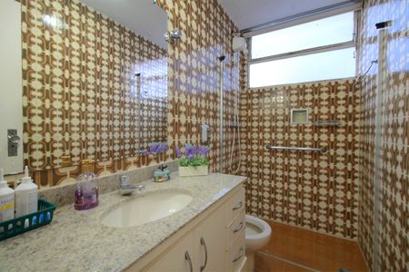 Apartamento à venda com 100m², 3 quartos e 2 vagasBanheiro do Quarto 1