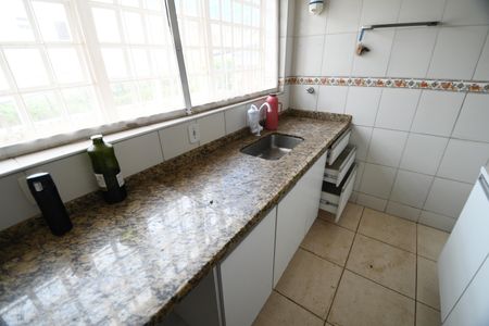 Casa para alugar com 400m², 3 quartos e 10 vagasCozinha