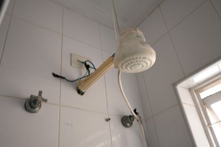 Casa para alugar com 400m², 3 quartos e 10 vagasBanheiro da Edícula