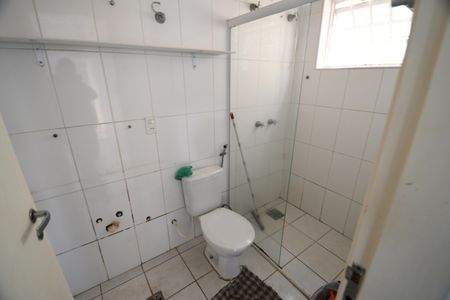 Casa para alugar com 400m², 3 quartos e 10 vagasBanheiro da Edícula