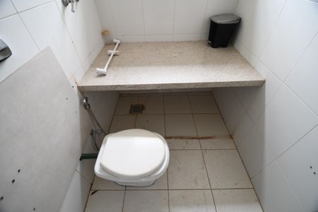 Casa para alugar com 400m², 3 quartos e 10 vagasBanheiro Social