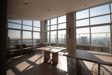 Apartamento à venda com 31m², 1 quarto e 1 vagaÁrea comum - Salão de festas