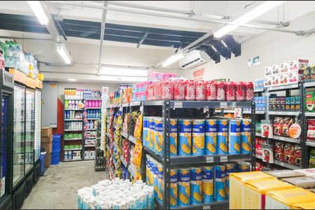 Apartamento à venda com 54m², 2 quartos e 1 vagaMercado