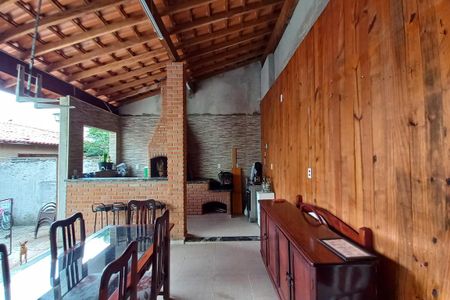 Casa à venda com 110m², 3 quartos e 4 vagasÁrea comum - Churrasqueira