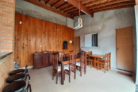 Casa à venda com 110m², 3 quartos e 4 vagasÁrea comum - Churrasqueira